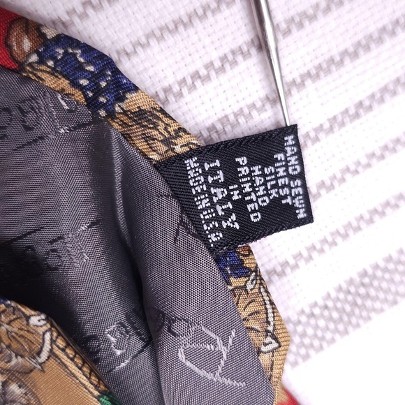 Robert Talbott Tie Christmas Holiday Party Santa Dogs Cats Silk Italy Novelty - Picture 6 of 7